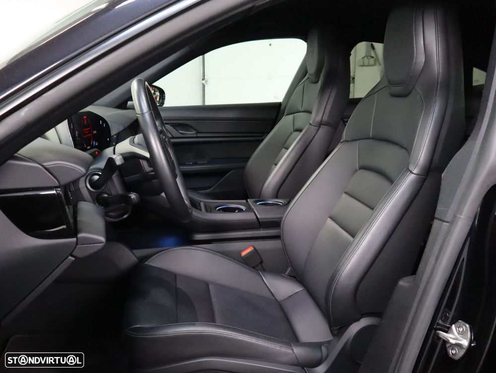 Porsche Taycan Standard - 7