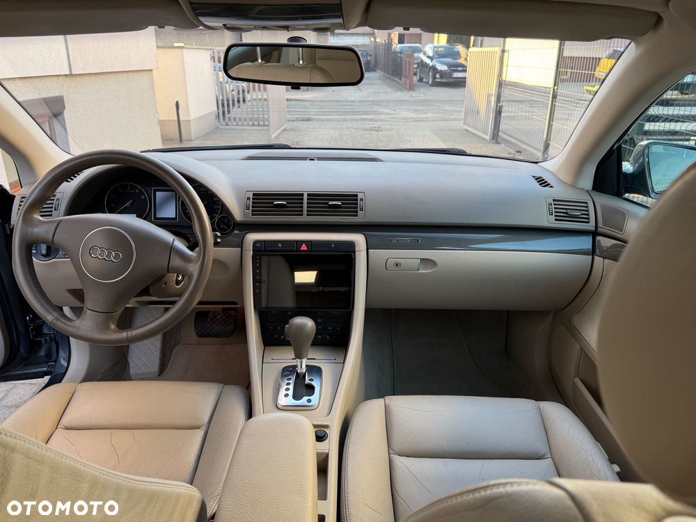 Audi A4 Avant 3.0 Multitronic - 11