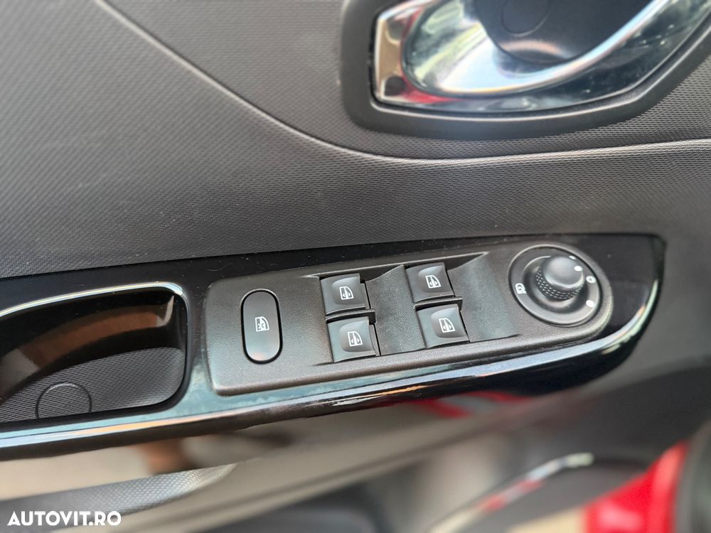 Renault Captur ENERGY TCe Intens - 13