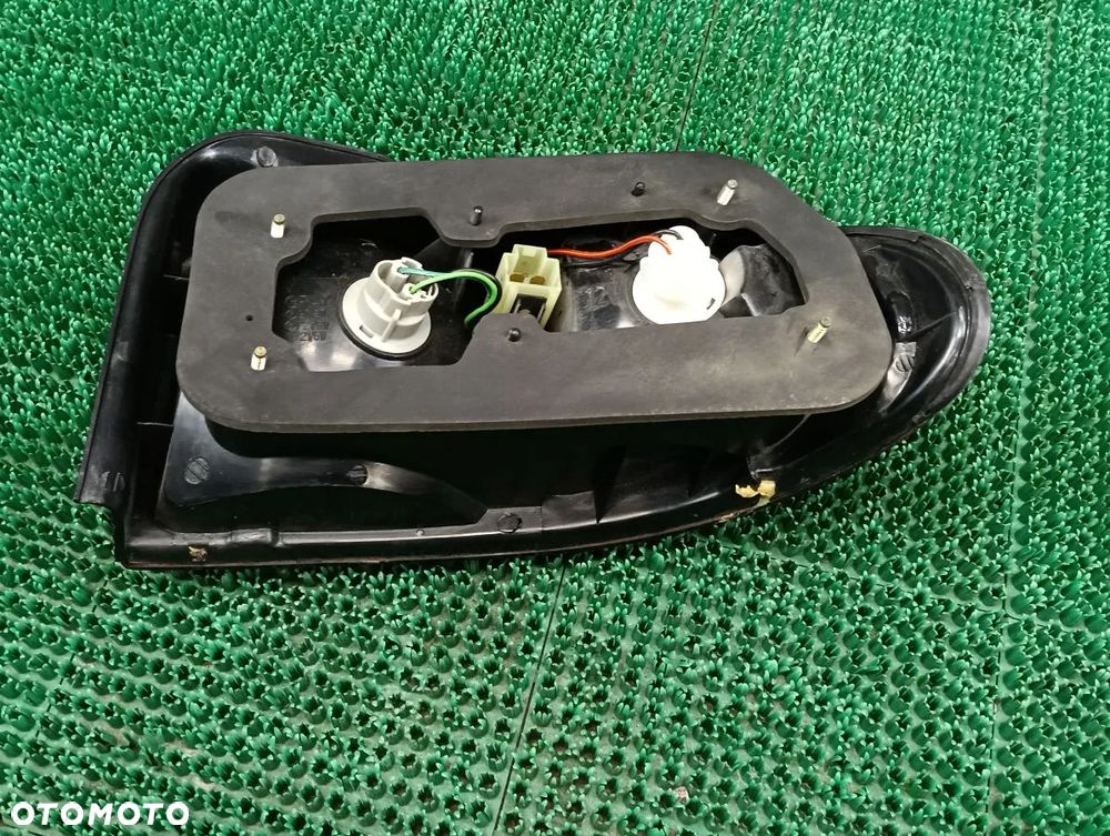 HYUNDAI SONATA 93-98r Lampa Tył Lewy - 3