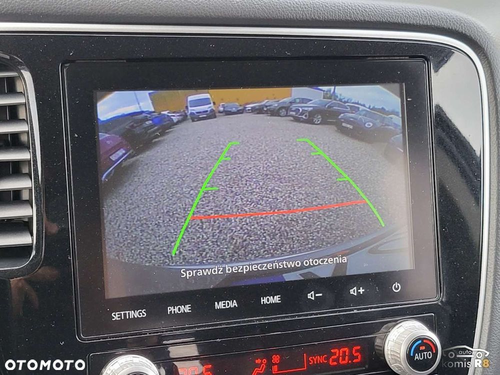 Mitsubishi Outlander - 30