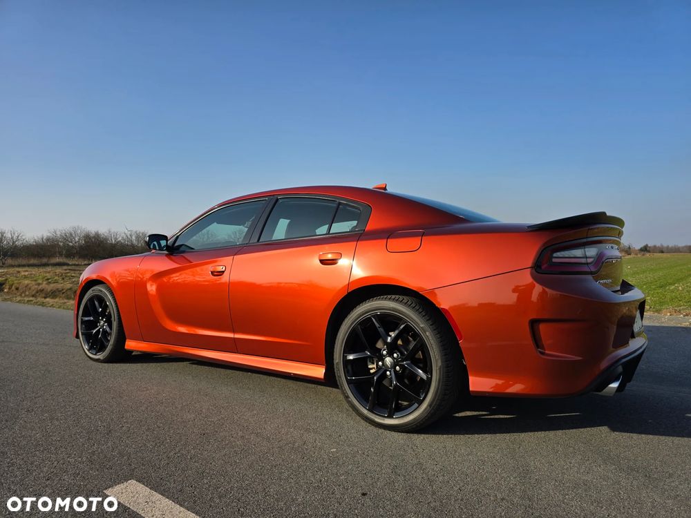 Dodge Charger 5.7 R/T - 2