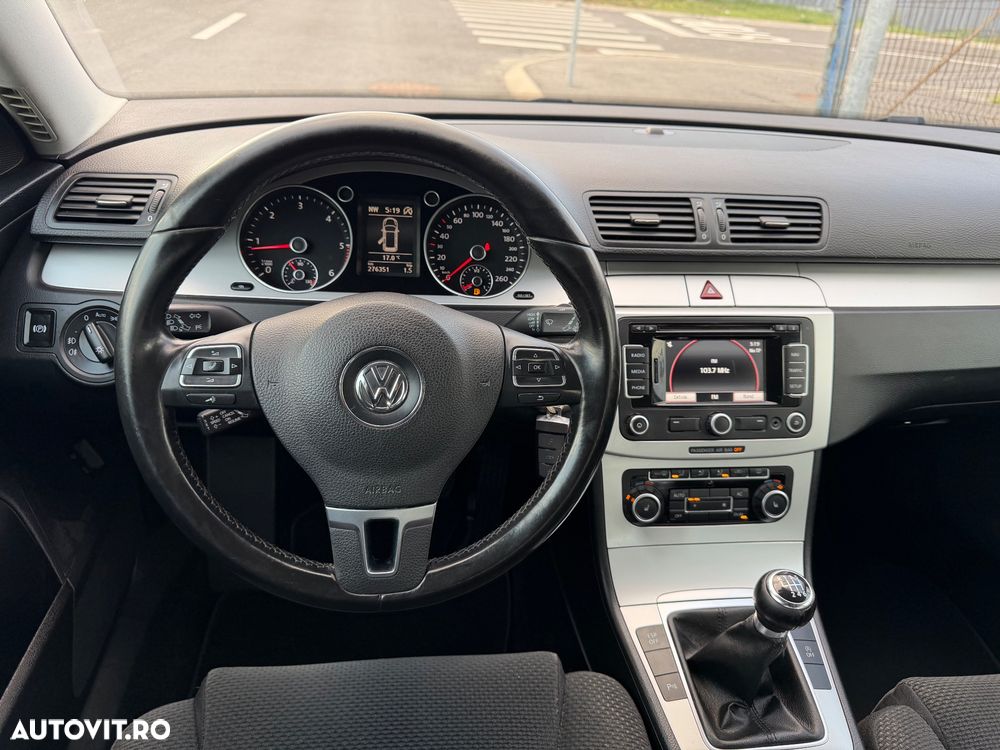 Volkswagen Passat 2.0 TDI DPF Highline - 9