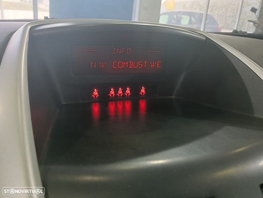 Peugeot 207 1.4 HDi Sport - 15