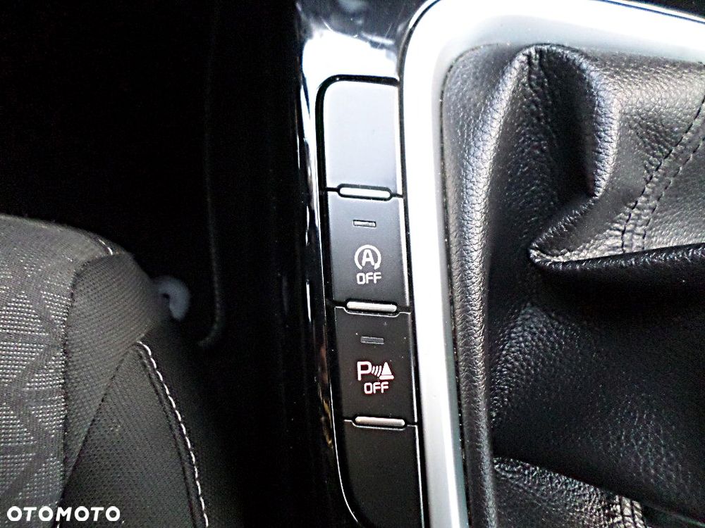 Kia Ceed - 17