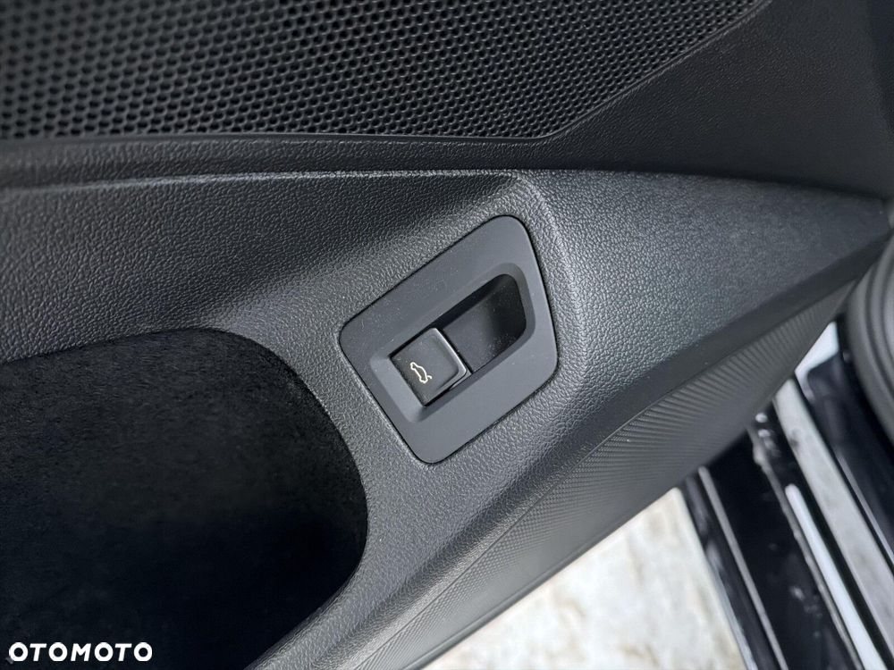 Volkswagen Passat - 22