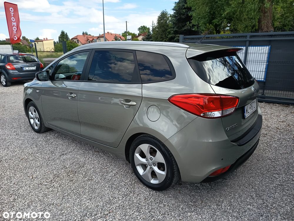 Kia Carens 1.6 GDI Dream-Team Edition - 8