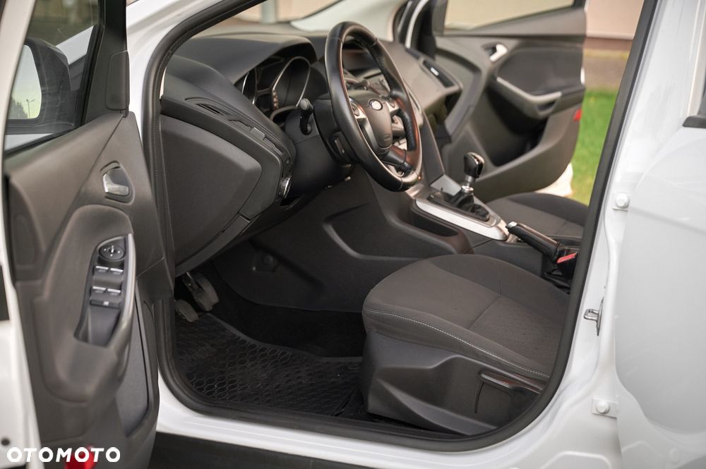 Ford Focus - 22