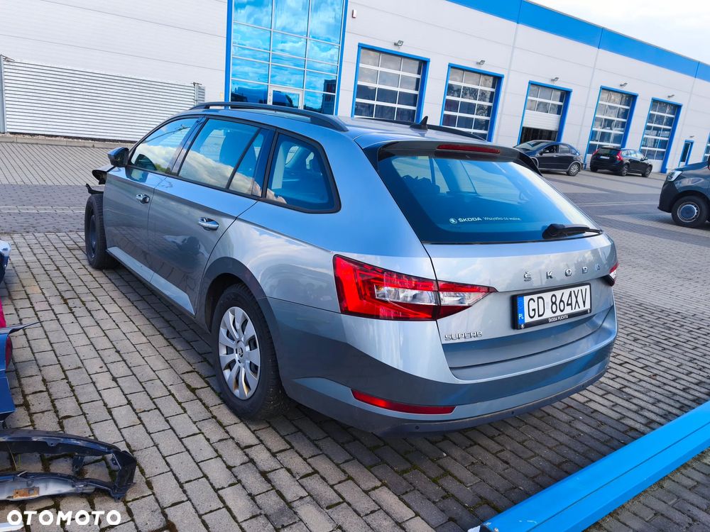 Skoda Superb 1.5 TSI Active DSG - 6