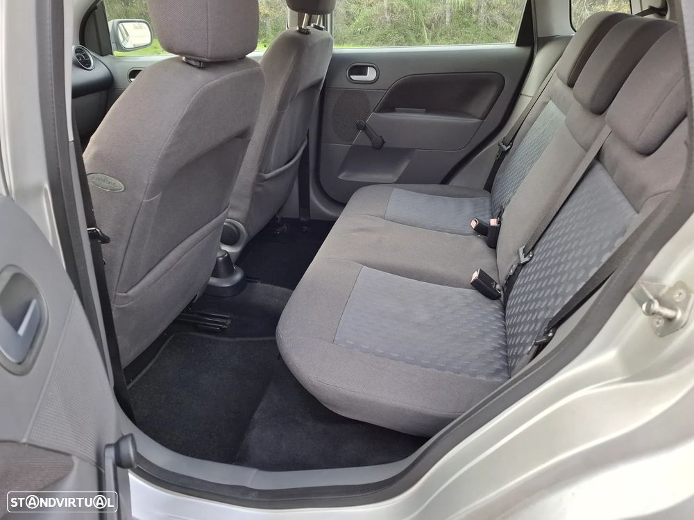 Ford Fiesta 1.4 Trend - 8