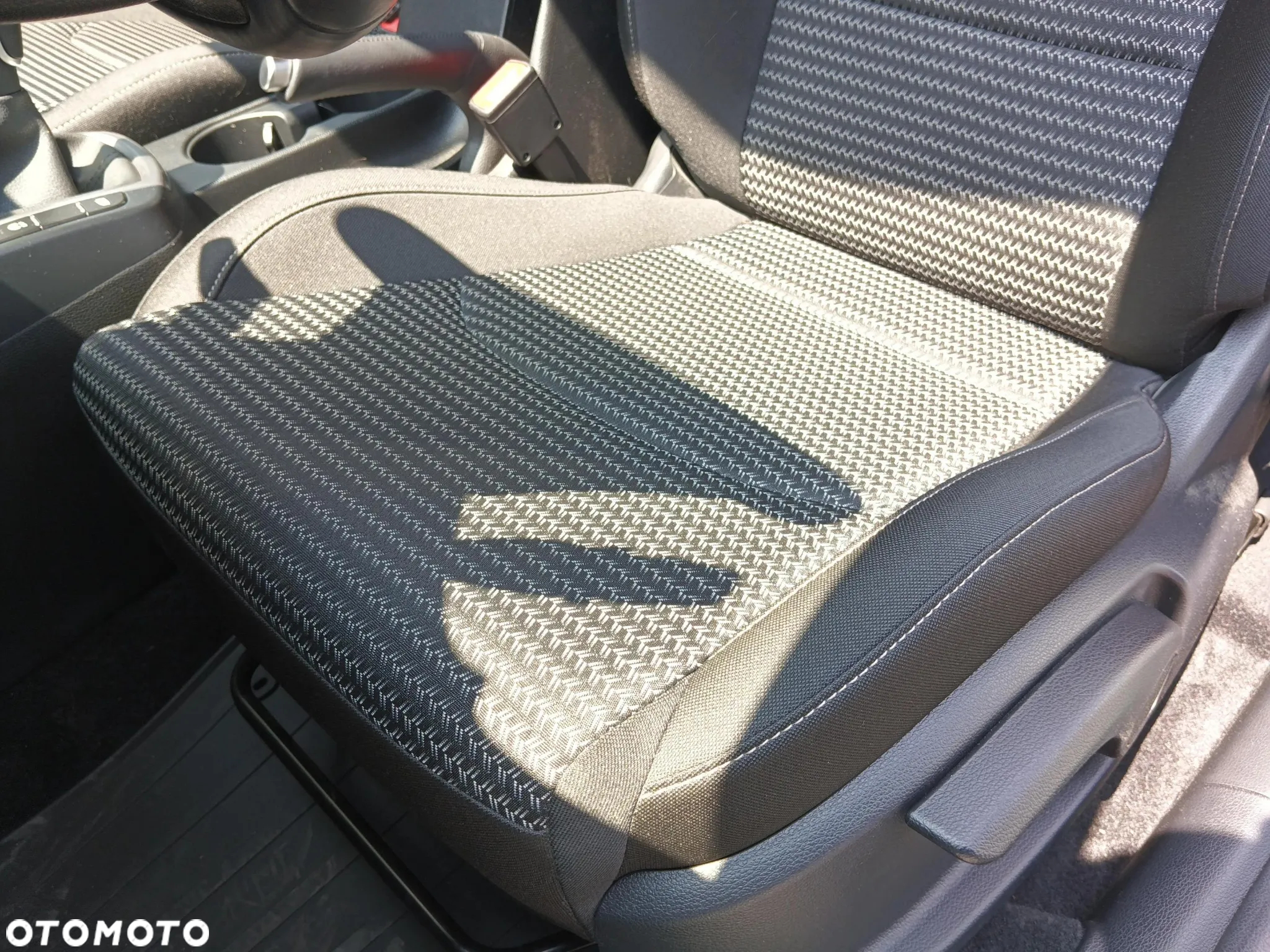 Kia XCeed 1.5 T-GDI M - 16