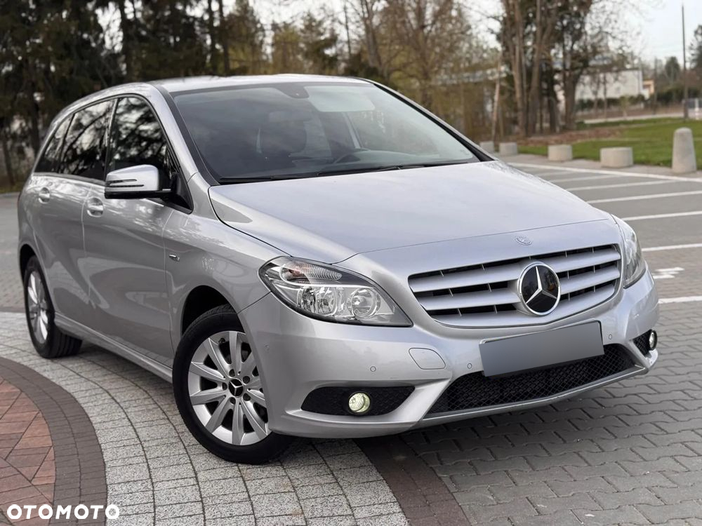Mercedes-Benz Klasa B 180 (BlueEFFICIENCY) - 14