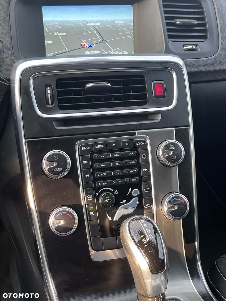Volvo S60 D4 Geartronic - 11