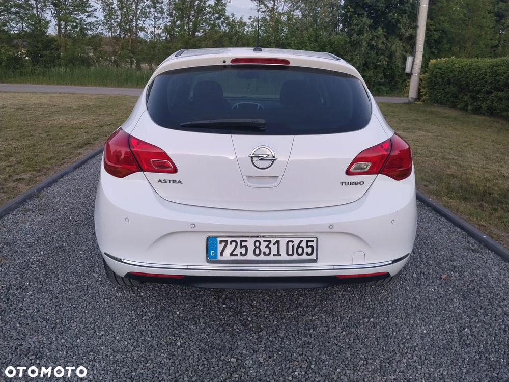 Opel Astra 1.4 T Cosmo - 12