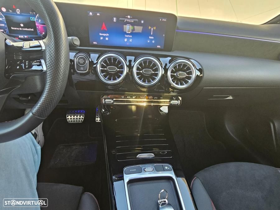Mercedes-Benz A 200 - 22