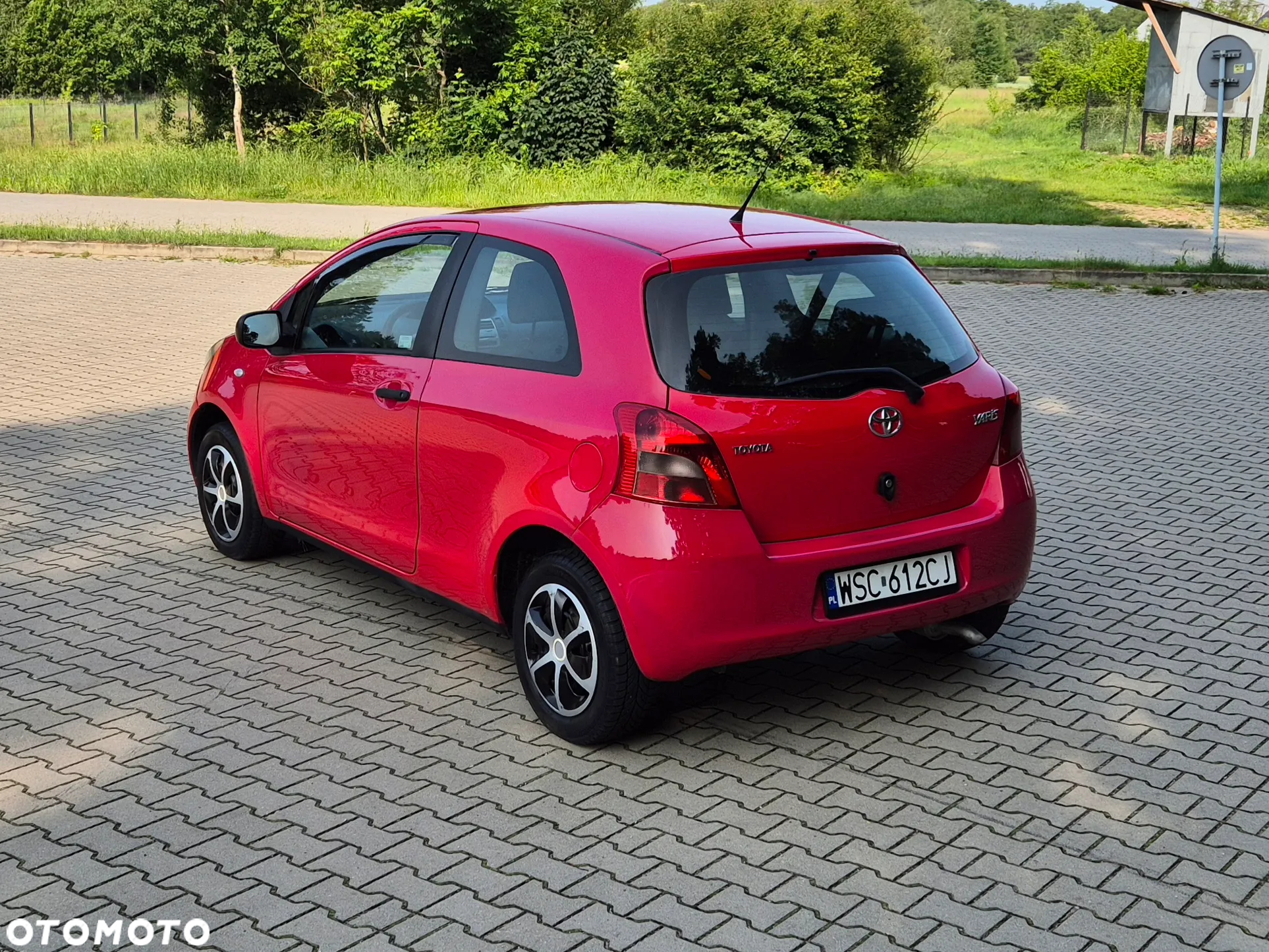 Toyota Yaris - 4