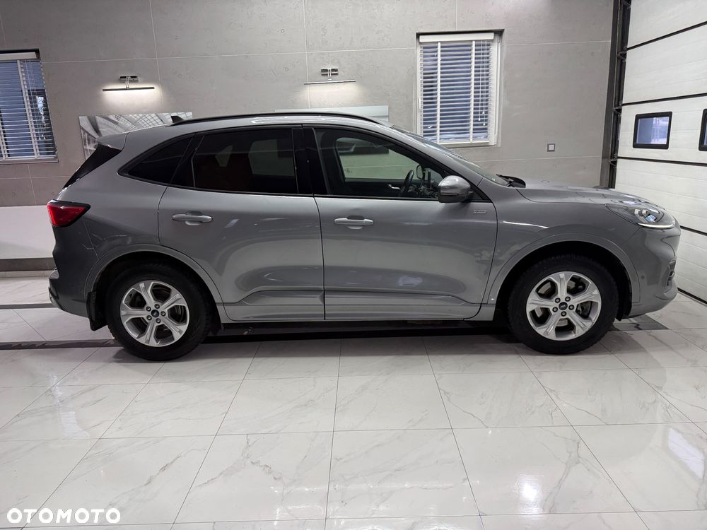 Ford Kuga 2.5 Duratec PHEV ST-LINE - 9