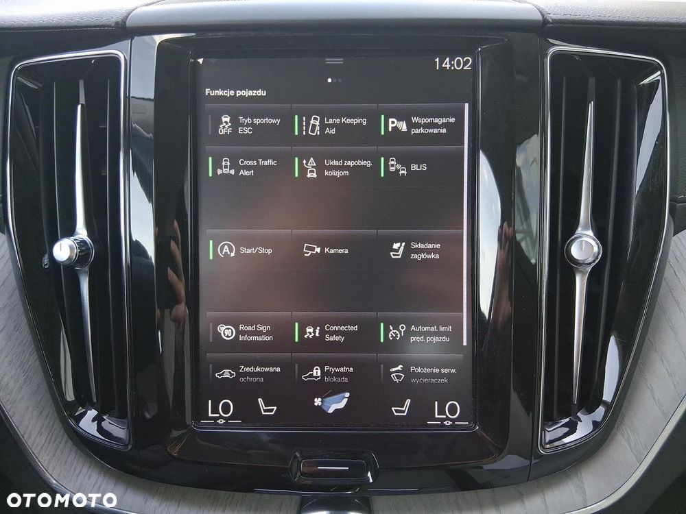 Volvo XC 60 - 22