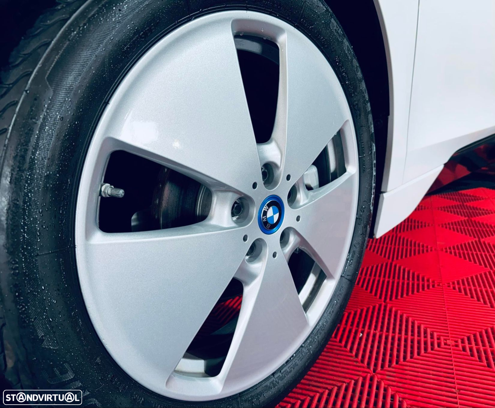 BMW i3 (60 Ah) - 19