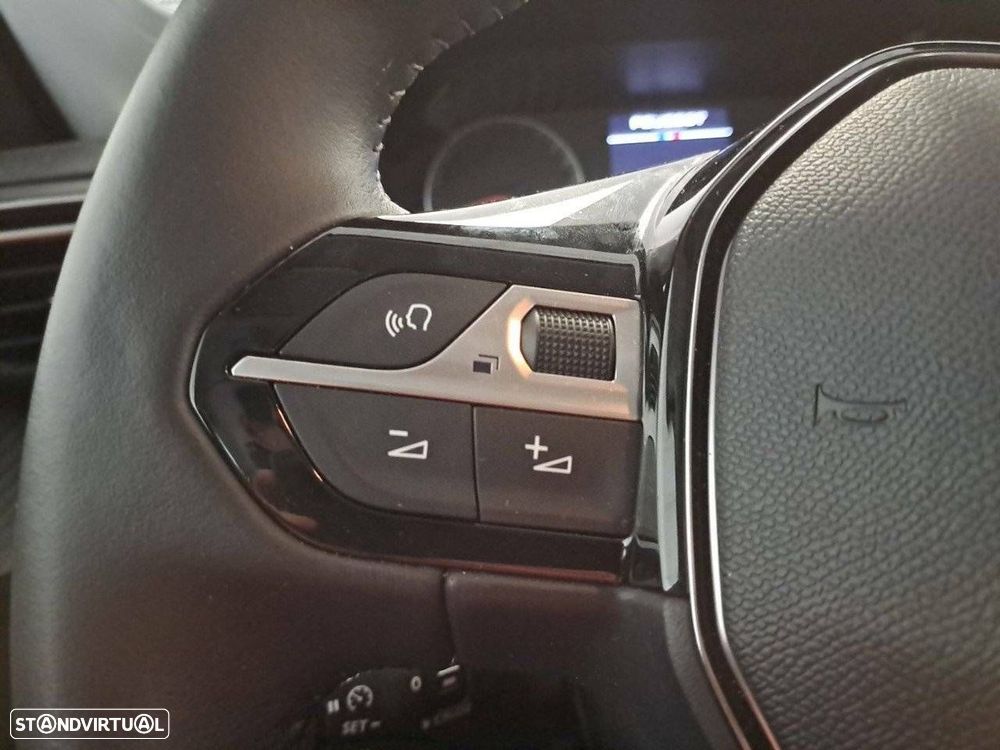 Peugeot 208 1.2 PureTech Style - 16