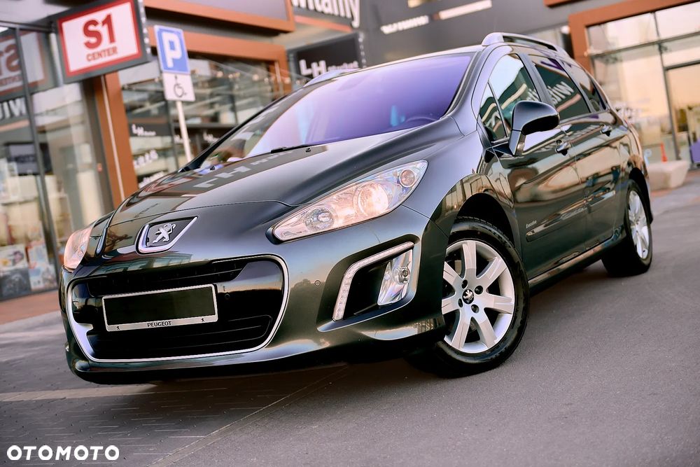 Peugeot 308 HDi FAP 150 Business Line Niveau 2 - 1