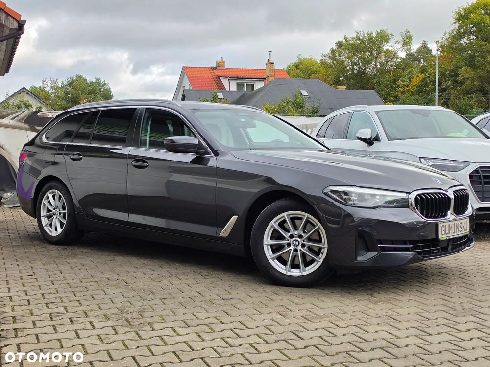 BMW Seria 5 2021 photo 5