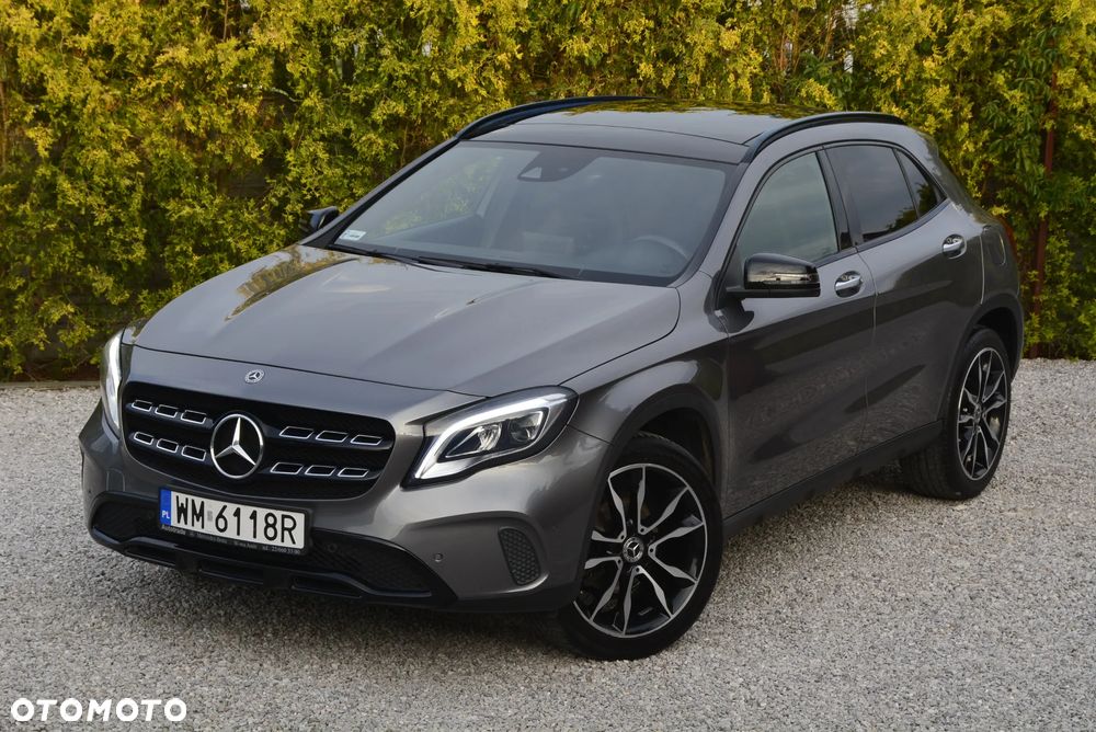 Mercedes-Benz GLA 200 7G-DCT AMG Line - 13