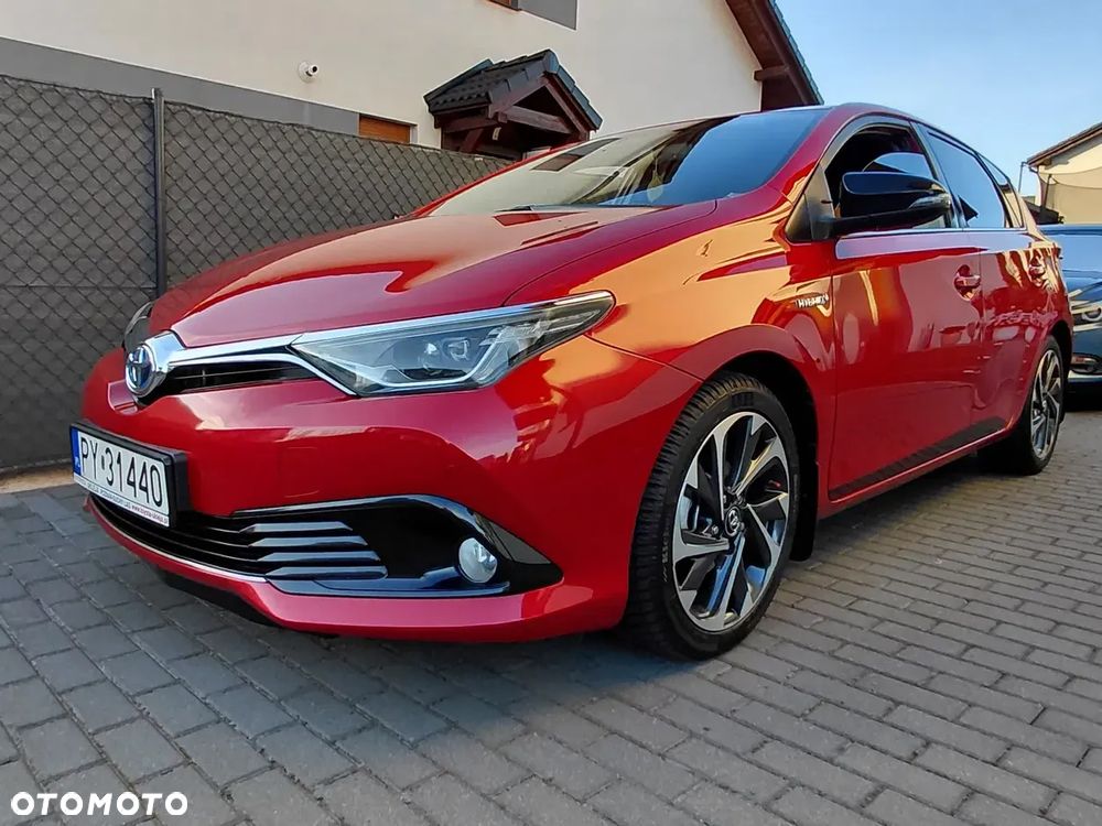 Toyota Auris Hybrid 135 Dynamic - 1