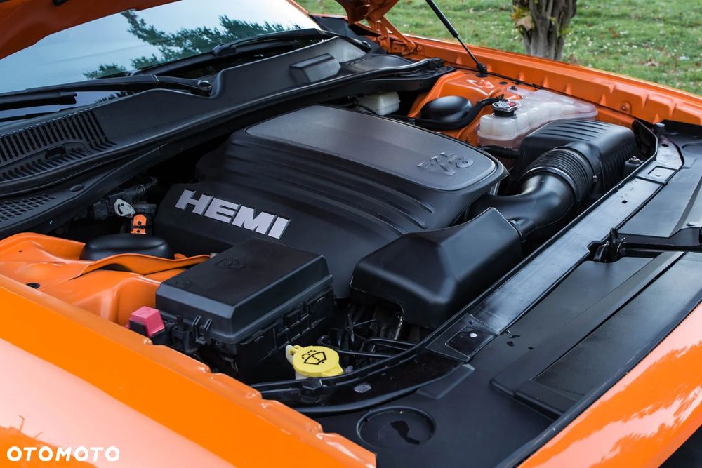 Dodge Challenger - 19