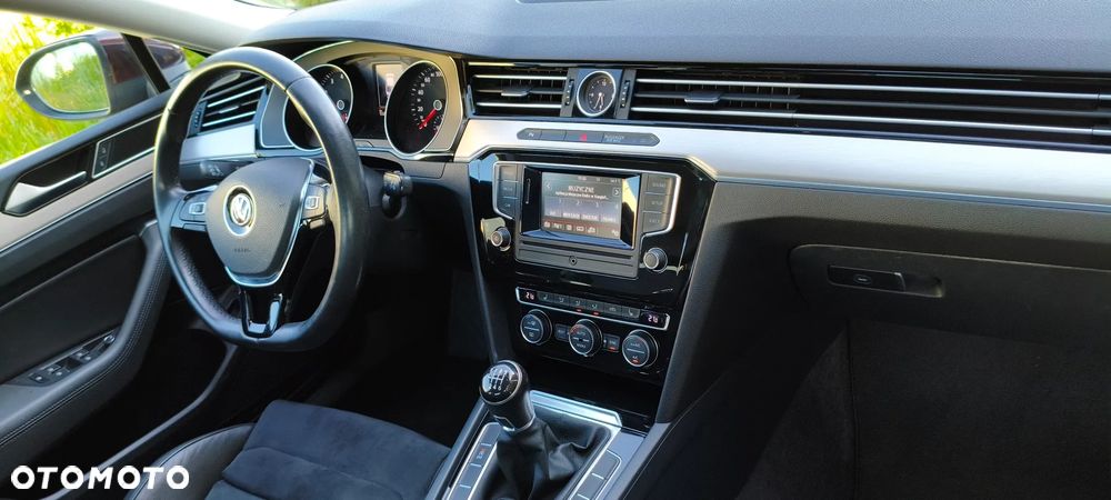 Volkswagen Passat 1.4 TSI ACT (BlueMotion Technology) Highline - 19
