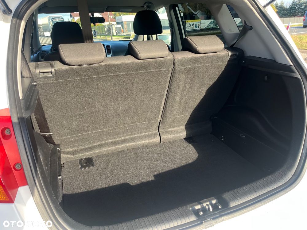 Kia Venga 1.4 M - 11