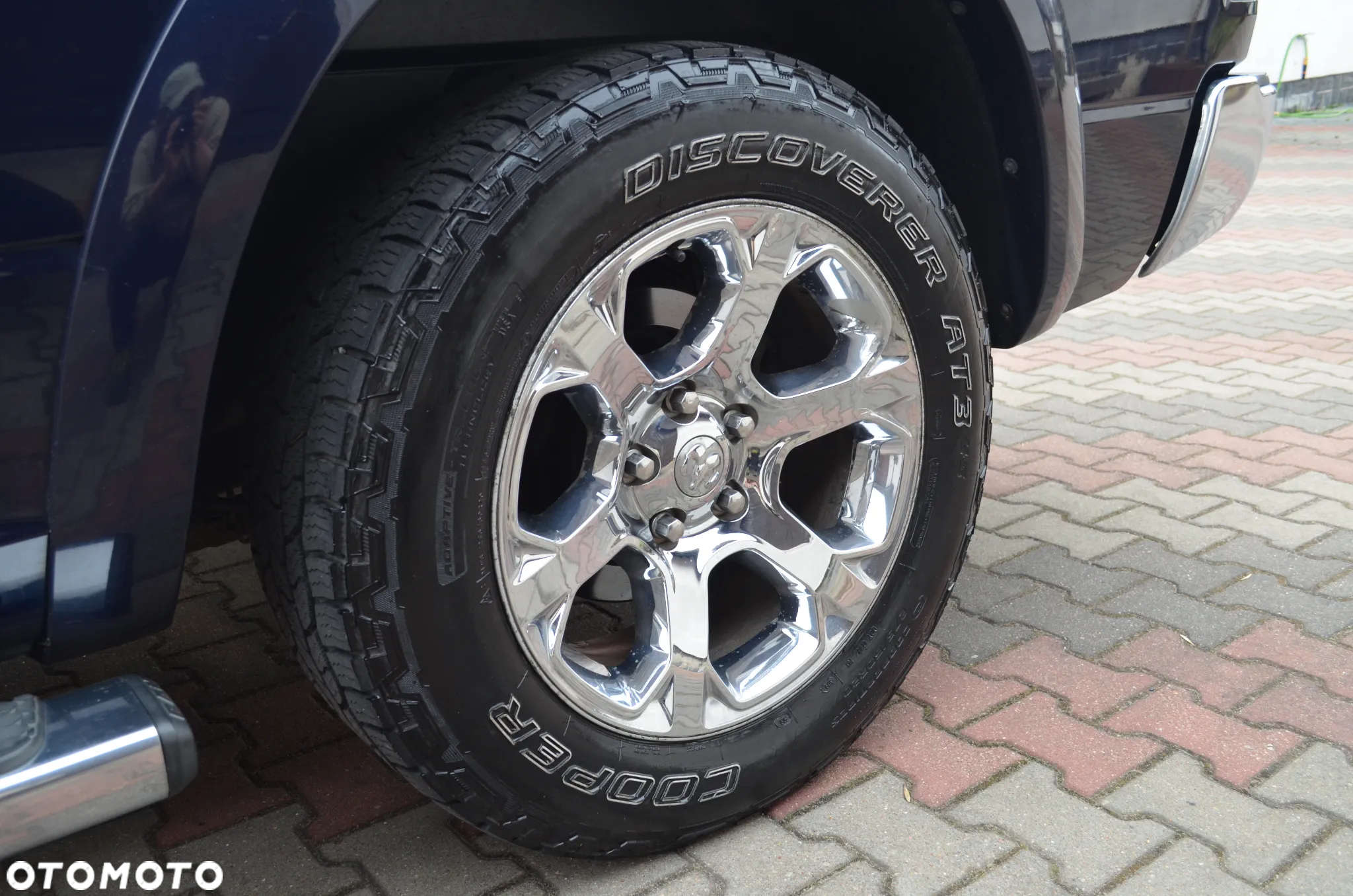 Dodge RAM 1500 5.7 4x4 - 12