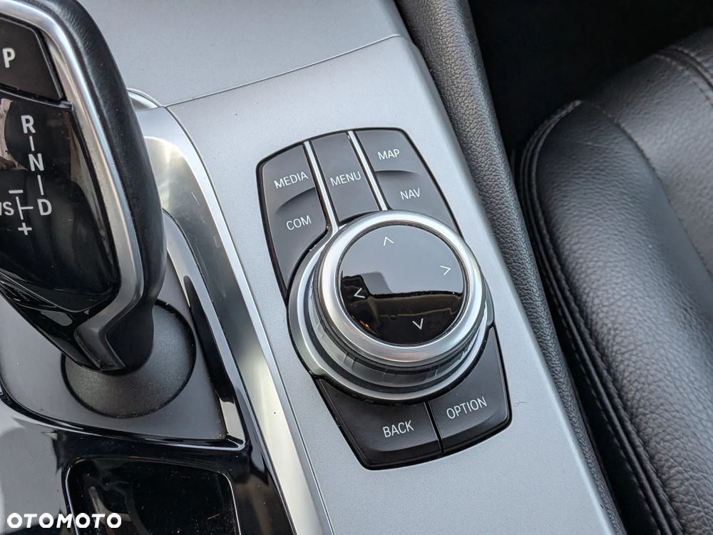 BMW Seria 5 520d - 20