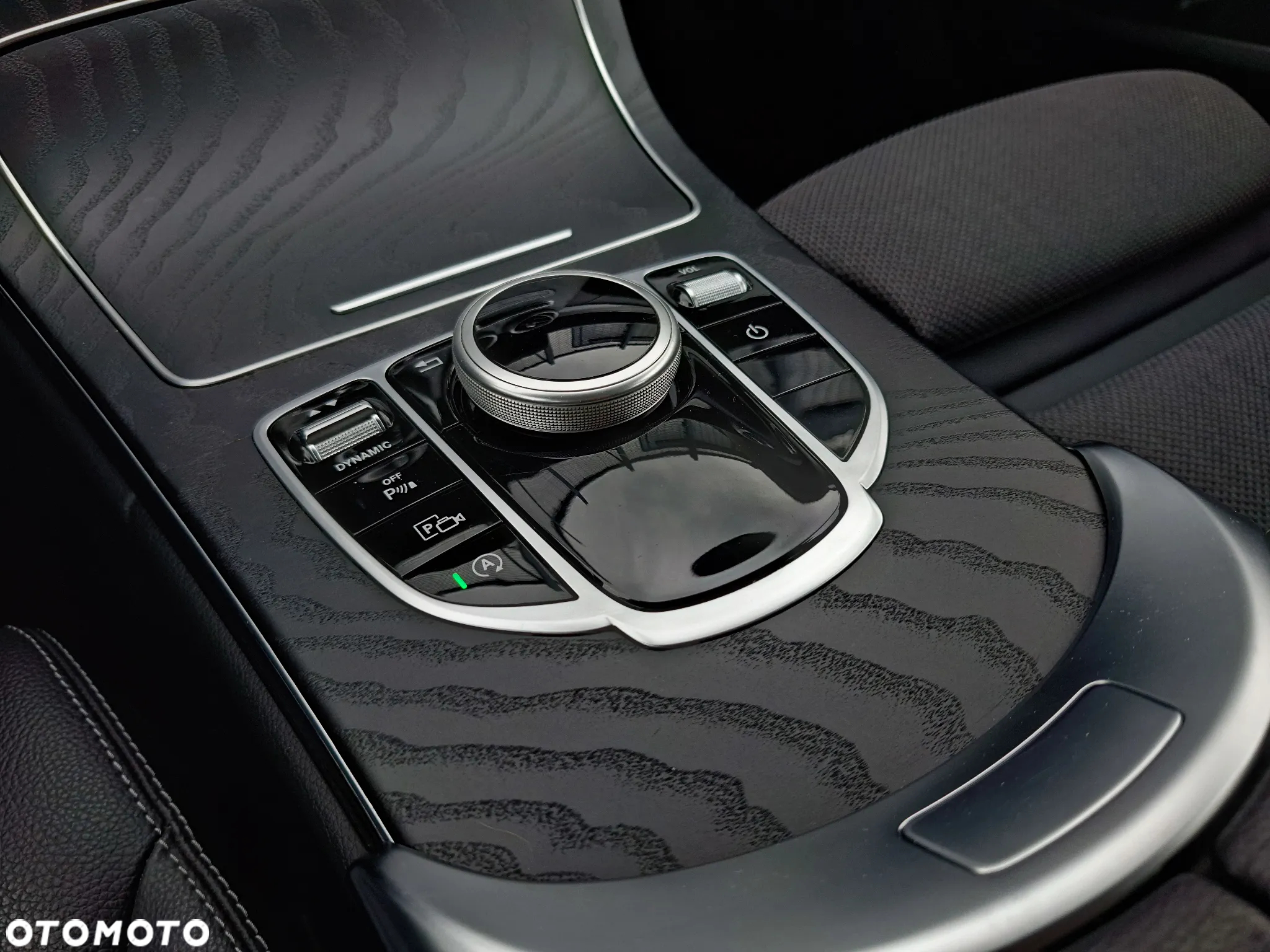 Mercedes-Benz Klasa C 220 d 9G-TRONIC - 36