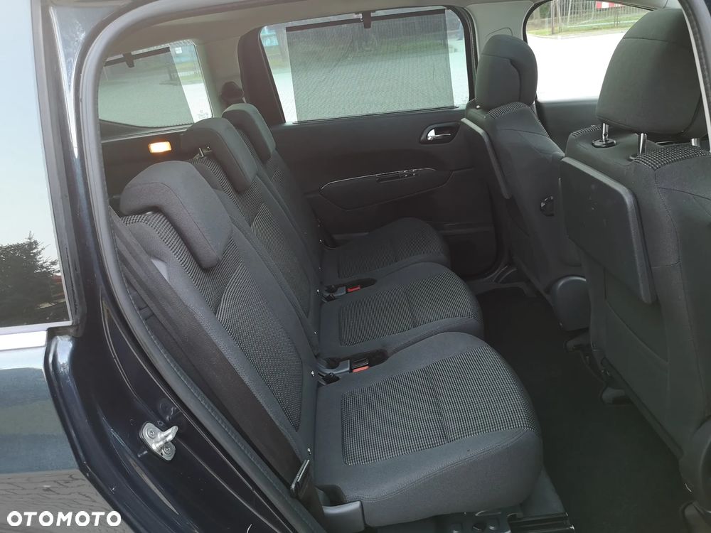 Peugeot 5008 1.6 THP Allure 7os - 11