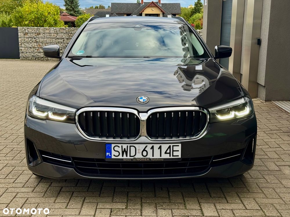 BMW Seria 5 - 32