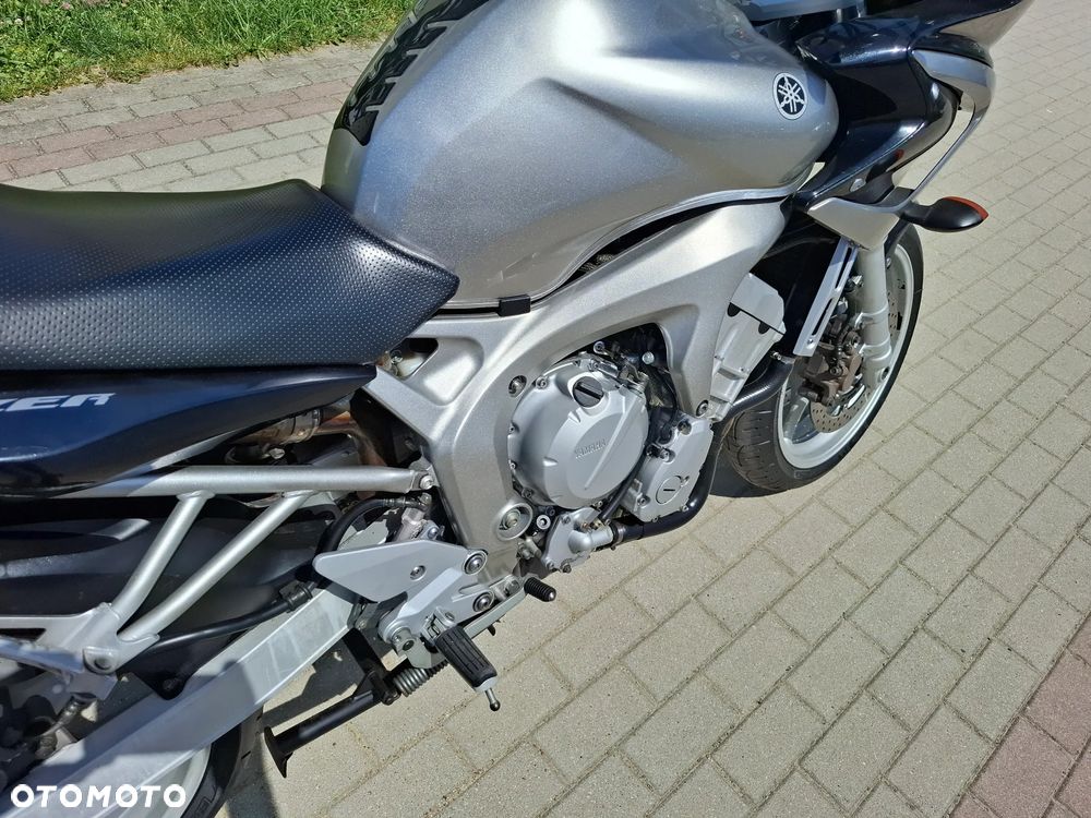 Yamaha FZ6 - 21