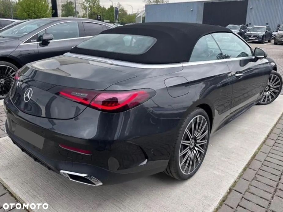 Mercedes-Benz CLE 300 mHEV 4-Matic AMG Line - 4