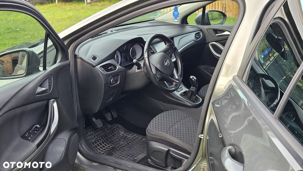 Opel Astra 1.6 CDTI Enjoy S&S - 10