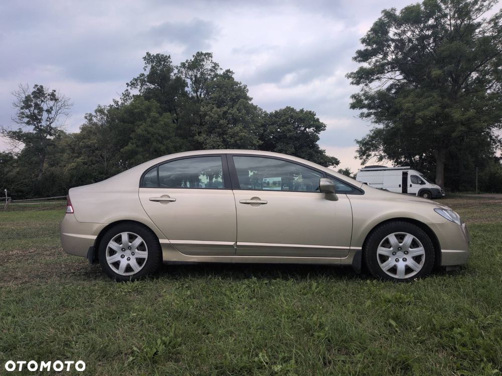 Honda Civic 1.8 Executive - 5