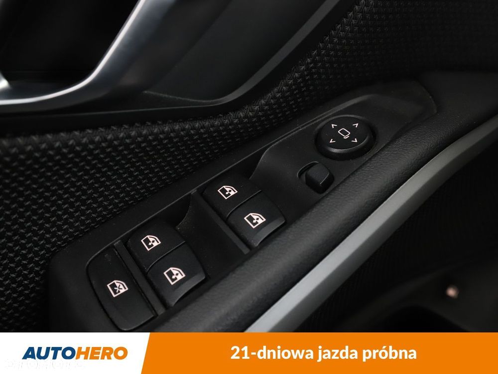 BMW Seria 3 - 36