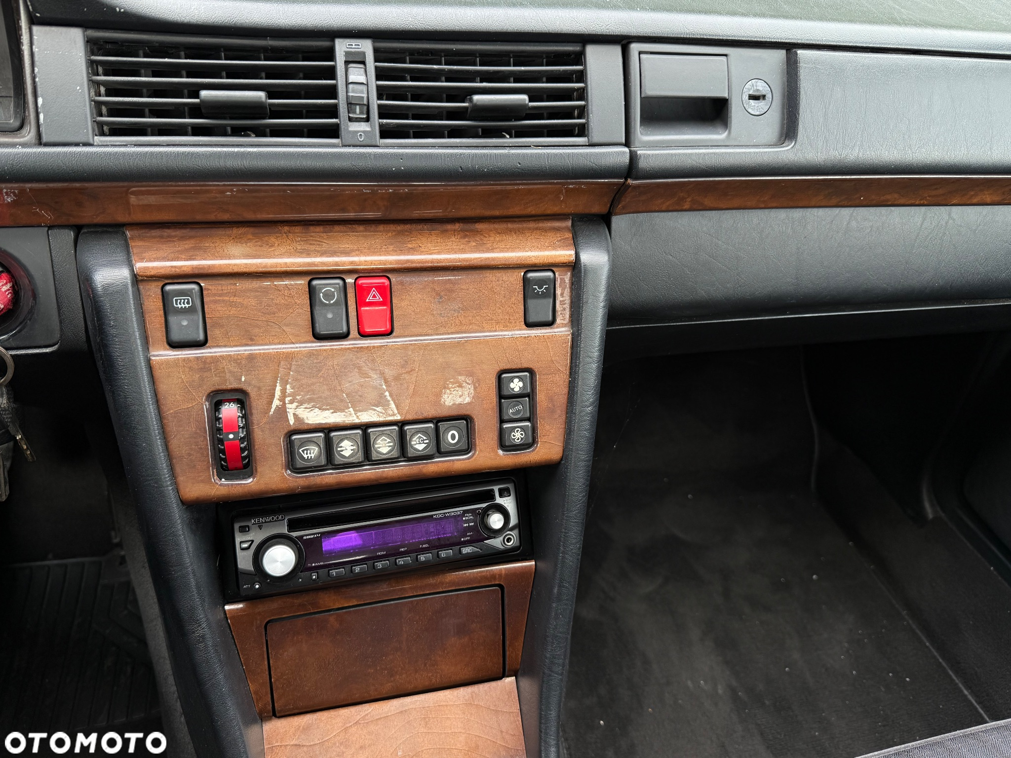 Mercedes-Benz W124 (1984-1993) - 17