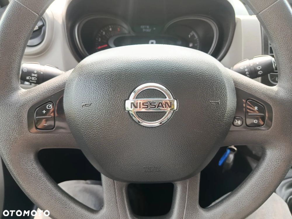 Nissan Nov 300 - 9