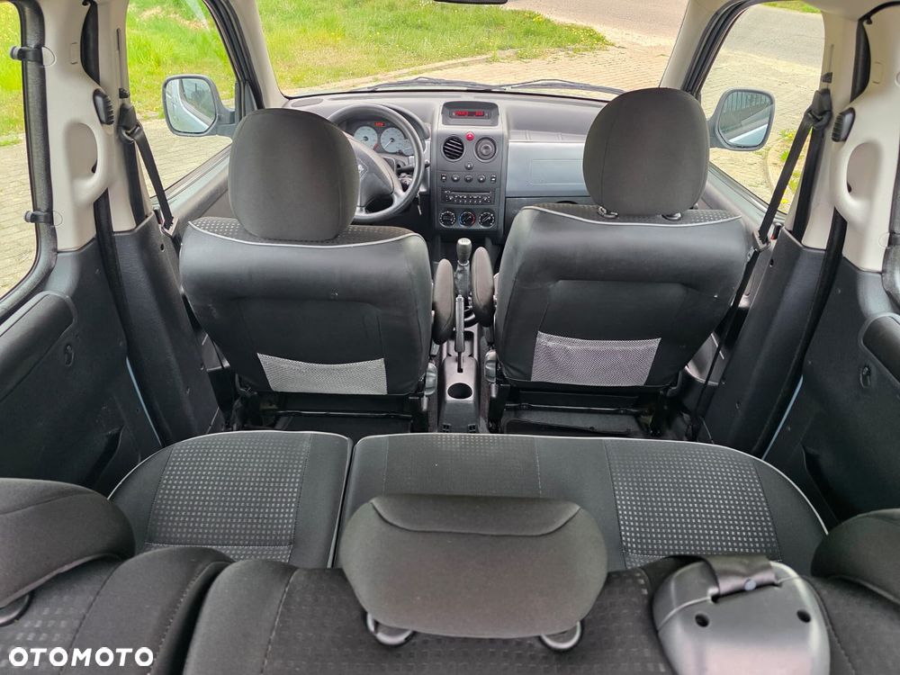 Peugeot Partner Kombi 110 Premium - 12