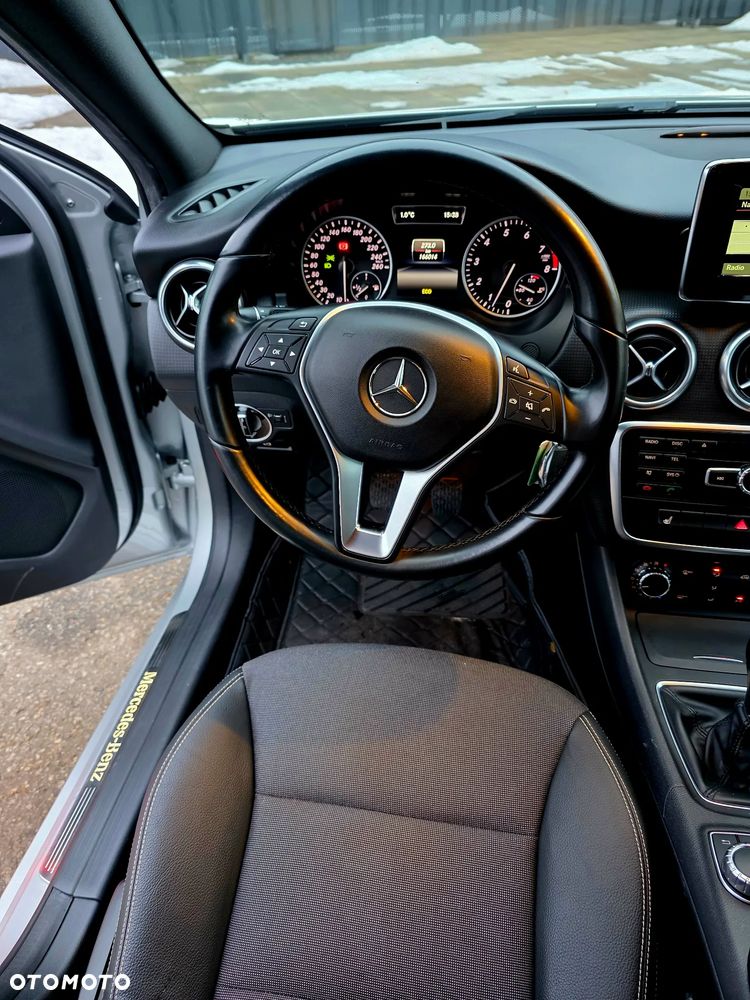 Mercedes-Benz Klasa A 180 (BlueEFFICIENCY) - 21
