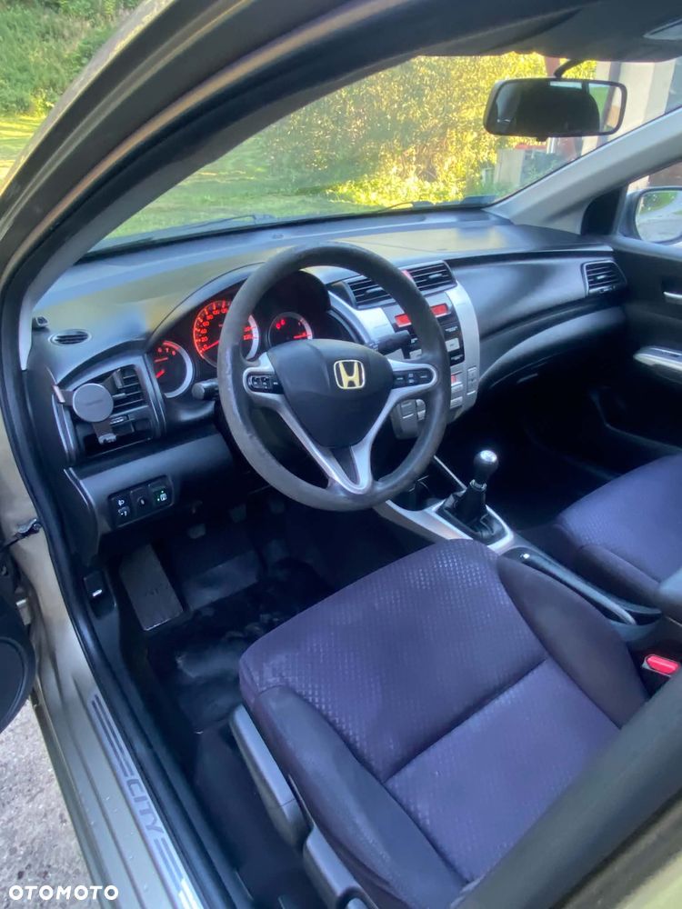 Honda City 1.4 Elegance - 8