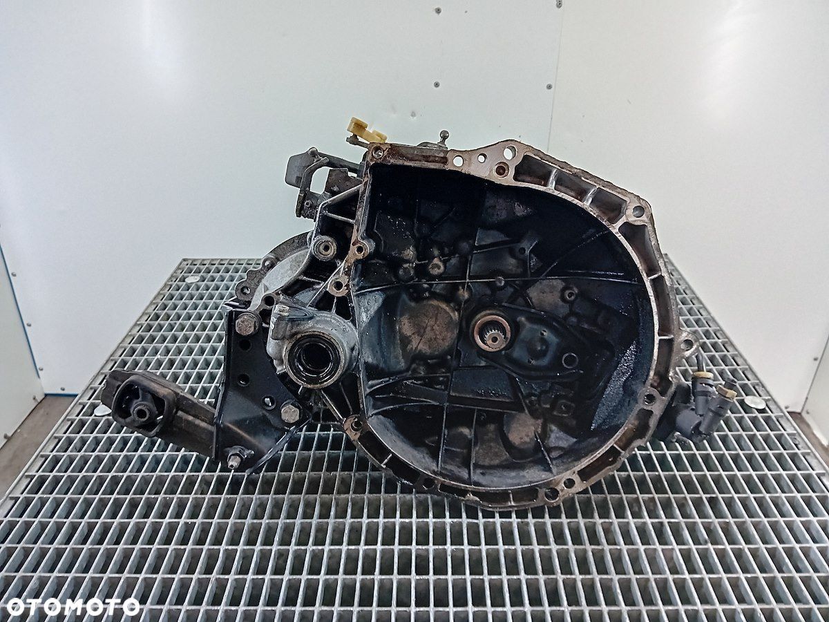 SKRZYNIA BIEGÓW MANUALNA PEUGEOT 207 SW 20CQ74 1.4 VTI - 1