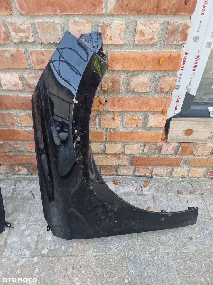 błotnik przedni lewy lub prawy mitsubishi colt 2023 - 4