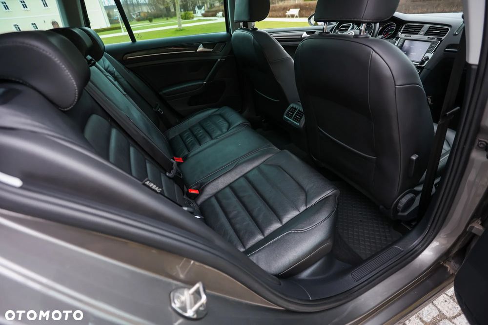 Volkswagen Golf 2.0 TDI BlueMotion Technology DSG Allstar - 23