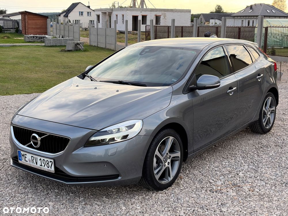Volvo V40 D2 Momentum - 13